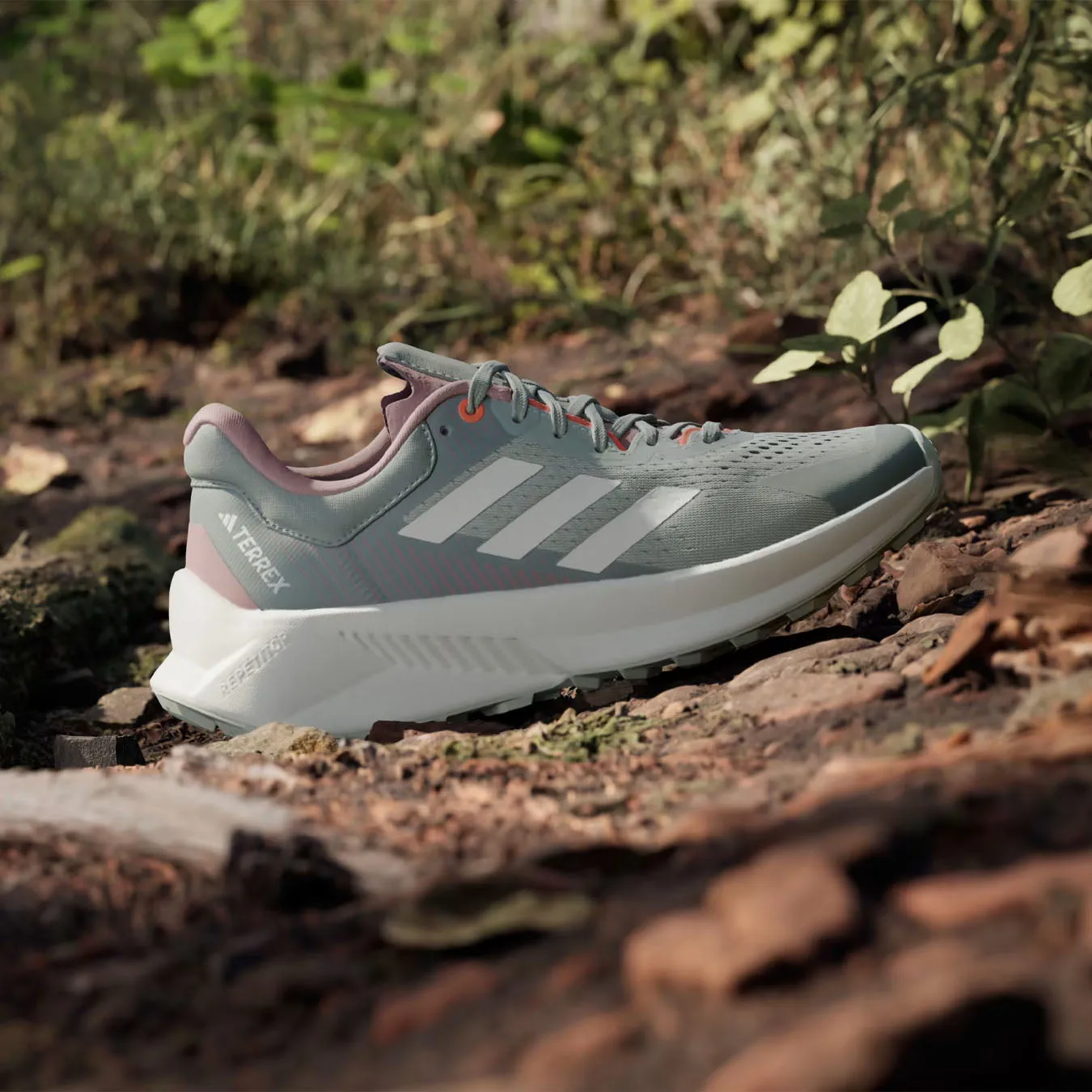 Adidas Terrex Womens Soulstride Flow Trail Running Shoe Linen Green / Off White / Silver Green